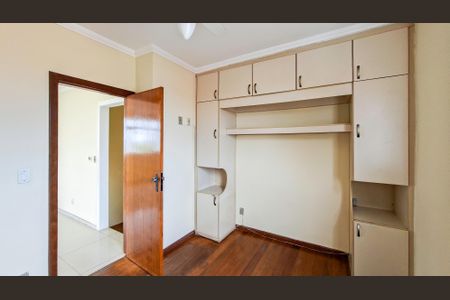 Apartamento à venda com 174m², 4 quartos e 4 vagas Apartamento à venda com 174m², 4 quartos e 4 vagasQuarto 4