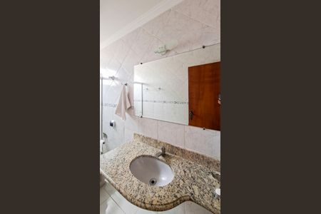 Apartamento à venda com 174m², 4 quartos e 4 vagas Apartamento à venda com 174m², 4 quartos e 4 vagasBanheiro 2
