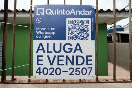 Casa à venda com 257m², 5 quartos e 3 vagasFachada