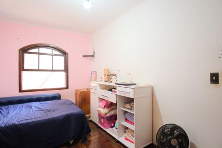 Casa à venda com 235m², 3 quartos e 4 vagasQuarto 2