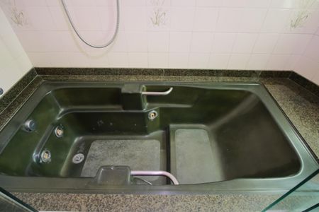 Casa à venda com 235m², 3 quartos e 4 vagasBanheiro da Suíte