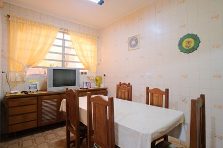 Casa à venda com 235m², 3 quartos e 4 vagasCopa