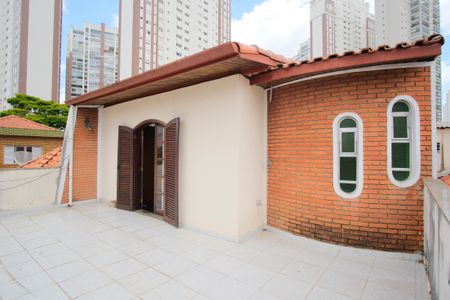 Casa à venda com 235m², 3 quartos e 4 vagasVaranda da Suíte