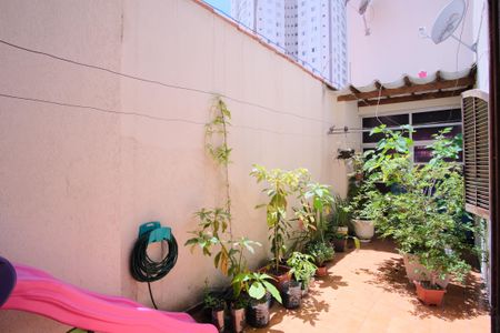 Casa à venda com 235m², 3 quartos e 4 vagasQuintal