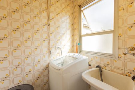 Apartamento à venda com 58m², 2 quartos e 1 vagaÁrea  de serviço 