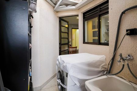 Apartamento à venda com 140m², 4 quartos e 2 vagasÁrea de serviço