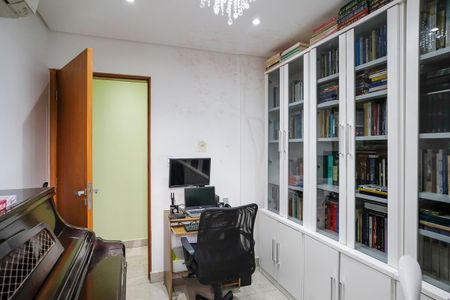 Apartamento à venda com 140m², 4 quartos e 2 vagasQuarto 1