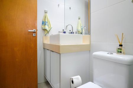 Apartamento à venda com 140m², 4 quartos e 2 vagasBanheiro da suíte 2