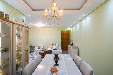 Apartamento à venda com 140m², 4 quartos e 2 vagasSala