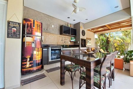 Casa de condomínio à venda com 313m², 3 quartos e 6 vagasÁrea comum - Churrasqueira