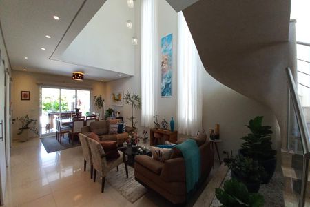 Casa de condomínio à venda com 313m², 3 quartos e 6 vagasSala