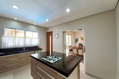 Casa de condomínio à venda com 313m², 3 quartos e 6 vagasCozinha 