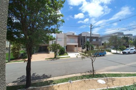 Casa de condomínio à venda com 313m², 3 quartos e 6 vagasVista da Sala