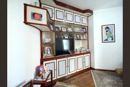 Apartamento à venda com 3 quartos, 162m² em Vila Regente Feijó, São Paulo