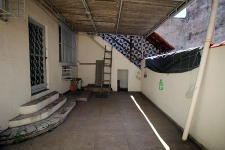 Apartamento à venda com 70m², 2 quartos e sem vagaQuintal