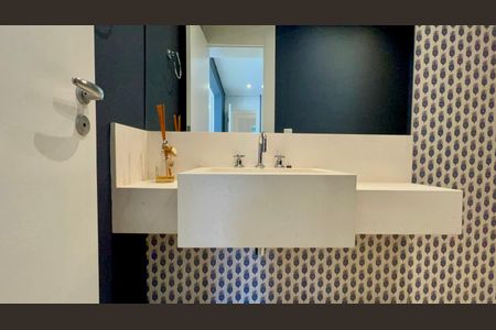 Apartamento para alugar com 230m², 2 quartos e 3 vagas Apartamento para alugar com 230m², 2 quartos e 3 vagasLavabo