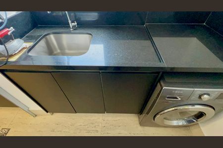 Apartamento para alugar com 230m², 2 quartos e 3 vagas Apartamento para alugar com 230m², 2 quartos e 3 vagasÁrea de Serviço