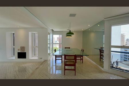 Apartamento para alugar com 230m², 2 quartos e 3 vagas Apartamento para alugar com 230m², 2 quartos e 3 vagasSala de Jantar