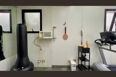 Apartamento para alugar com 230m², 2 quartos e 3 vagas Apartamento para alugar com 230m², 2 quartos e 3 vagasAcademia