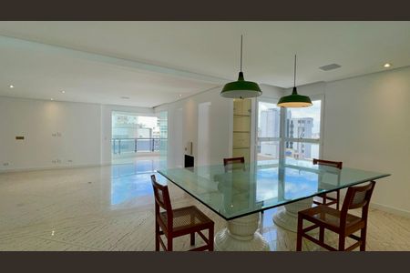 Apartamento para alugar com 230m², 2 quartos e 3 vagas Apartamento para alugar com 230m², 2 quartos e 3 vagasSala de Jantar