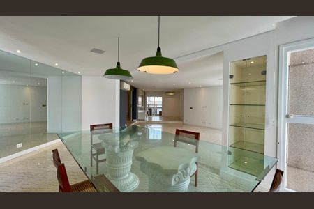 Apartamento para alugar com 230m², 2 quartos e 3 vagas Apartamento para alugar com 230m², 2 quartos e 3 vagasSala de Jantar