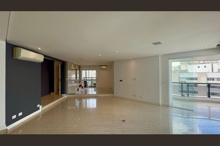 Apartamento para alugar com 230m², 2 quartos e 3 vagas Apartamento para alugar com 230m², 2 quartos e 3 vagasSala