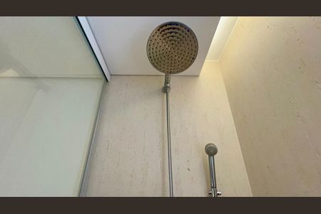 Apartamento para alugar com 230m², 2 quartos e 3 vagas Apartamento para alugar com 230m², 2 quartos e 3 vagasBanheiro 1 da Suite