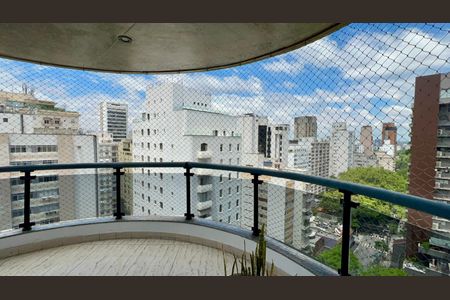 Apartamento para alugar com 230m², 2 quartos e 3 vagas Apartamento para alugar com 230m², 2 quartos e 3 vagasVaranda gourmet