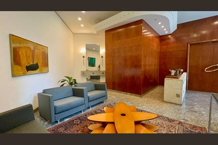 Apartamento para alugar com 230m², 2 quartos e 3 vagas Apartamento para alugar com 230m², 2 quartos e 3 vagasHall de entrada