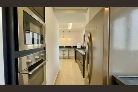 Apartamento para alugar com 230m², 2 quartos e 3 vagas Apartamento para alugar com 230m², 2 quartos e 3 vagasCozinha