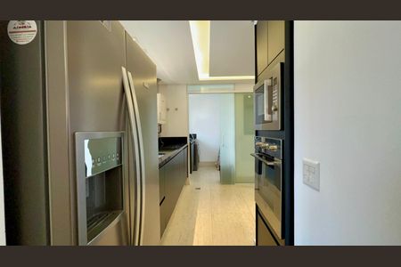 Apartamento para alugar com 230m², 2 quartos e 3 vagas Apartamento para alugar com 230m², 2 quartos e 3 vagasCozinha