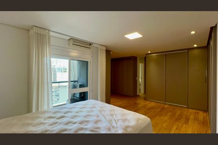 Apartamento para alugar com 230m², 2 quartos e 3 vagas Apartamento para alugar com 230m², 2 quartos e 3 vagasSuite