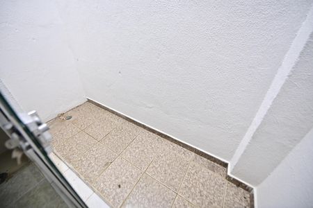 Casa para alugar com 250m², 2 quartos e 2 vagasSacada Suíte