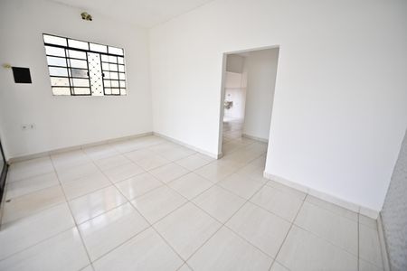 Casa para alugar com 250m², 2 quartos e 2 vagasSala