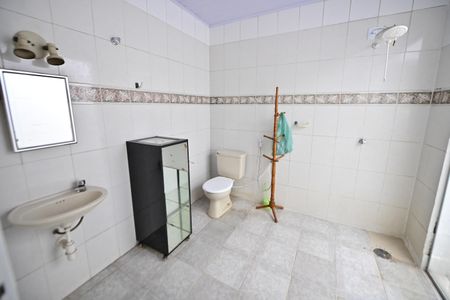 Casa para alugar com 250m², 2 quartos e 2 vagasBanheiro da Suíte