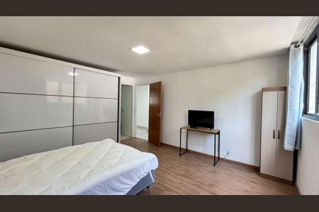 Apartamento à venda com 197m², 4 quartos e 4 vagas