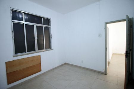 Quarto 2 de casa à venda com 2 quartos, 70m² em Brás de Pina, Rio de Janeiro
