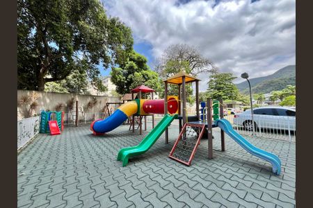 Apartamento à venda com 60m², 2 quartos e 1 vagaÁrea comum - Playground