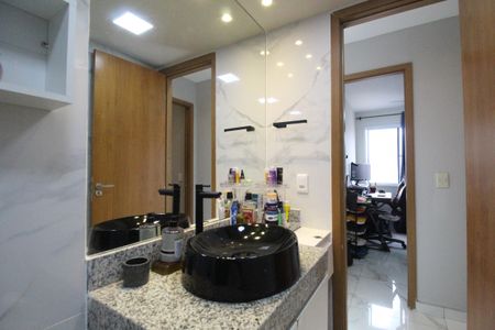 Apartamento à venda com 60m², 2 quartos e 1 vagaBanheiro Social