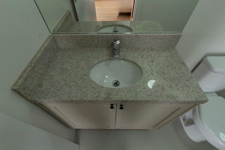 Banheiro  de kitnet/studio para alugar com 1 quarto, 37m² em Jardim Portal da Colina, Sorocaba