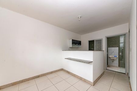 Sala de apartamento para alugar com 1 quarto, 24m² em Caiçaras, Belo Horizonte