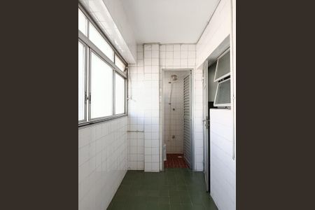 Apartamento para alugar com 145m², 3 quartos e 1 vagaÁrea de Serviço