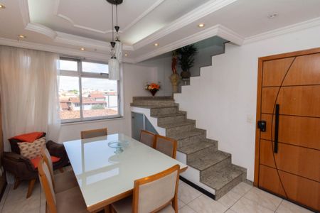 Sala de apartamento à venda com 5 quartos, 168m² em Santa Cruz Industrial, Contagem