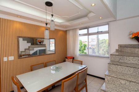 Sala de apartamento à venda com 5 quartos, 168m² em Santa Cruz Industrial, Contagem