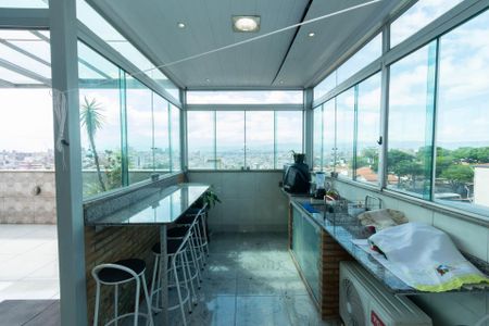 Apartamento à venda com 168m², 5 quartos e 3 vagasCobertura