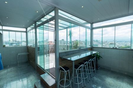 Apartamento à venda com 168m², 5 quartos e 3 vagasCobertura