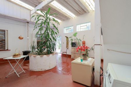 Casa à venda com 399m², 3 quartos e 2 vagasÁrea de serviço