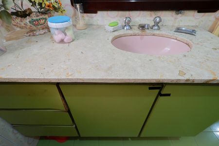 Casa à venda com 399m², 3 quartos e 2 vagasBanheiro