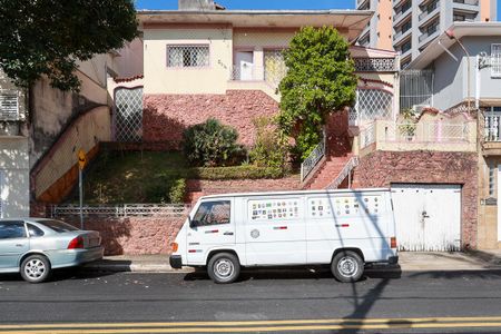 Casa à venda com 399m², 3 quartos e 2 vagasFachada