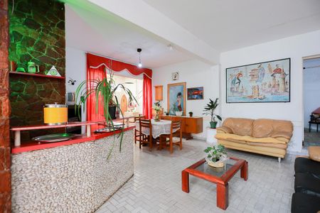 Casa à venda com 399m², 3 quartos e 2 vagasSalão de festas